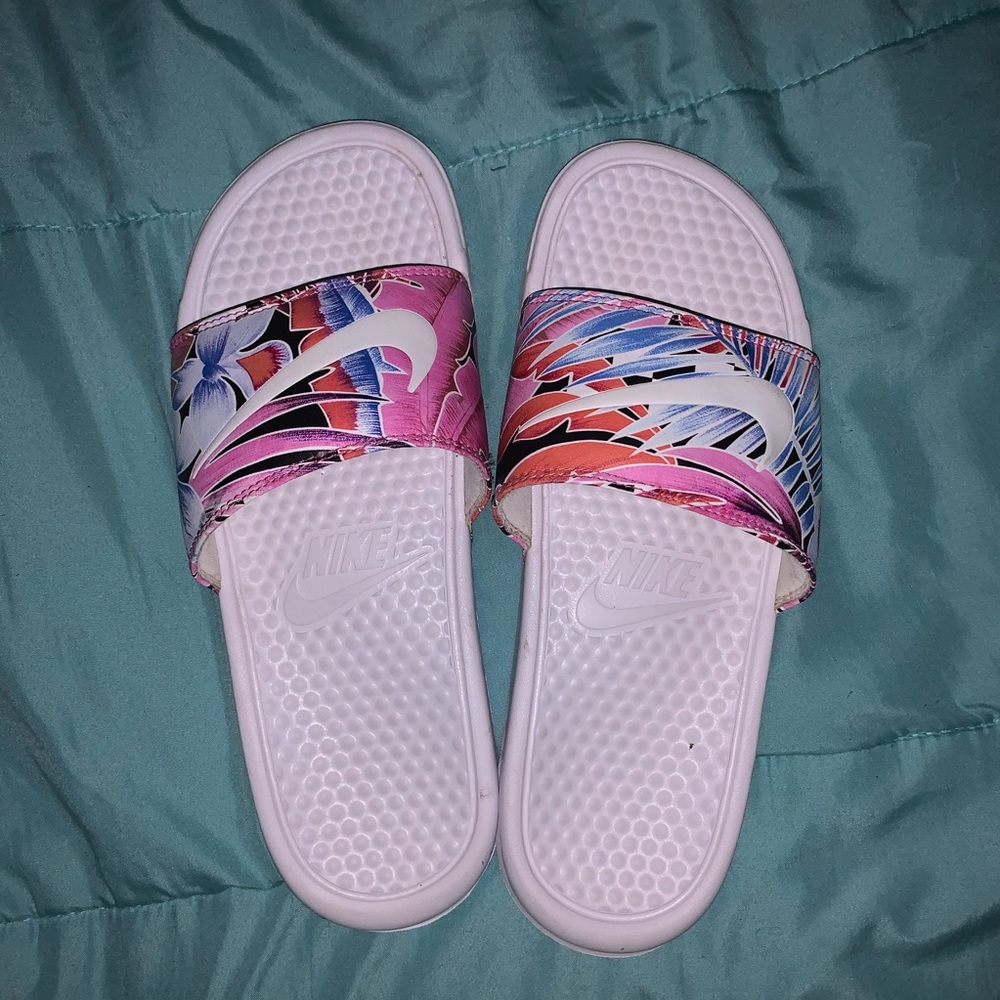 Flower Nike Slides
